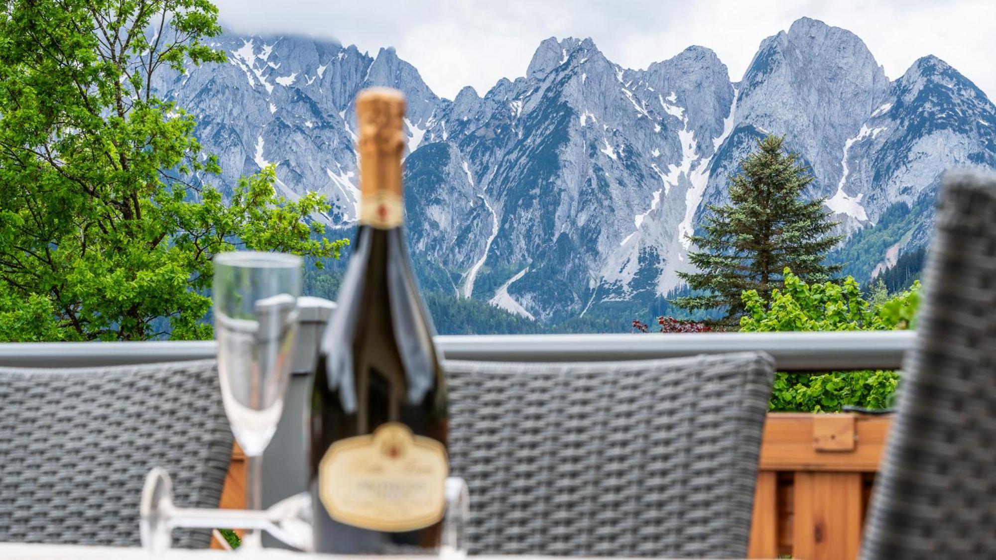 Haus Friedrich Hotel Gosau Eksteriør billede